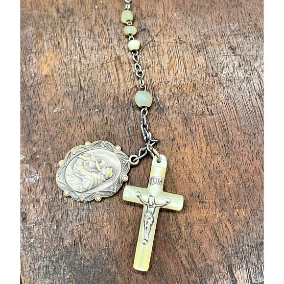 Vintage Mother of Pearl Rosary Catholic MOP Prayer Beads Saint Anthony - Picture 9 of 9